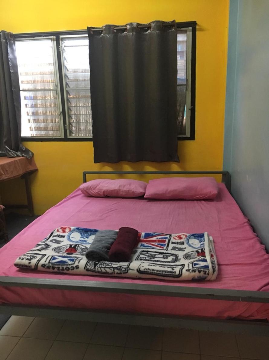 One Isra Hostel เชียงใหม่ ภายนอก รูปภาพ
